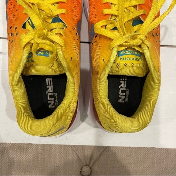 Saucony Kinvara 8 - Women’s Size 7.5 Orange Yellow Athletic Running Shoes 61464 - Picture 8 of 12